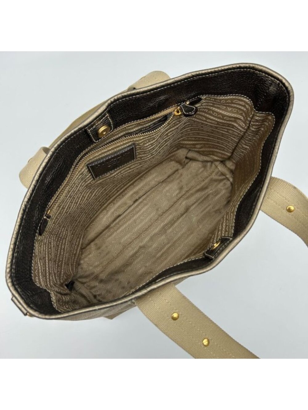 Prada Jacquard Tote Totes Gold - Picture 9 of 16